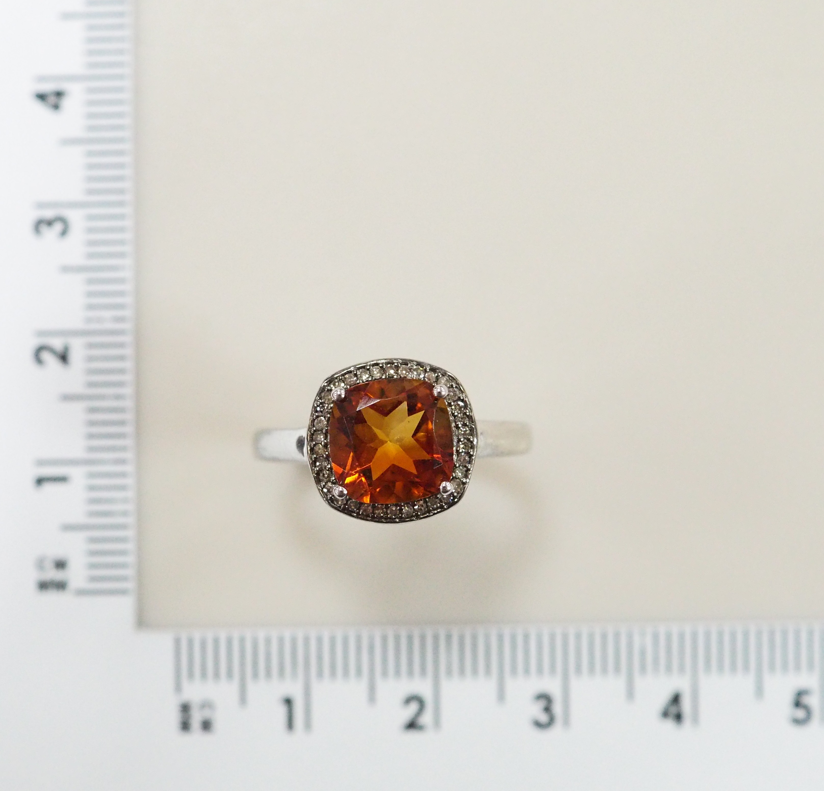 Серебряное кольцо с цитрином Мадейра